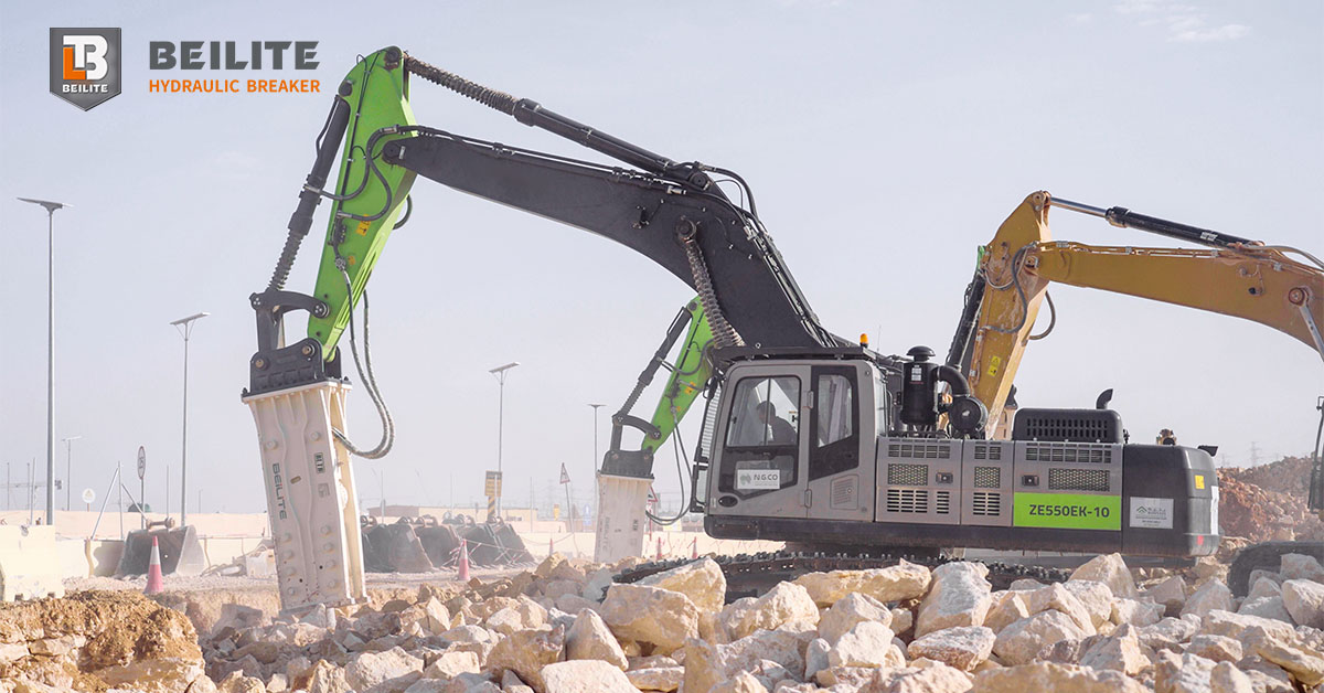 Why Hydraulic Breakers Are the Best for Block Holing
