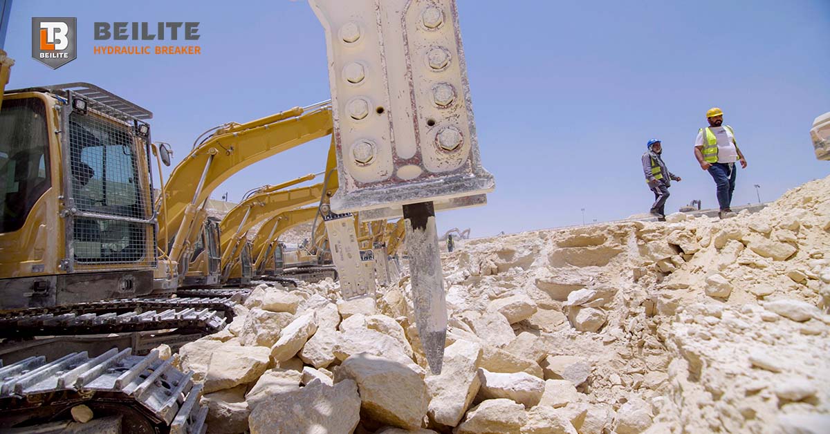 Top Construction Excavator Hydraulic Breaker for Sale in China Top Construction Excavator Hydraulic Breaker for Sale in China